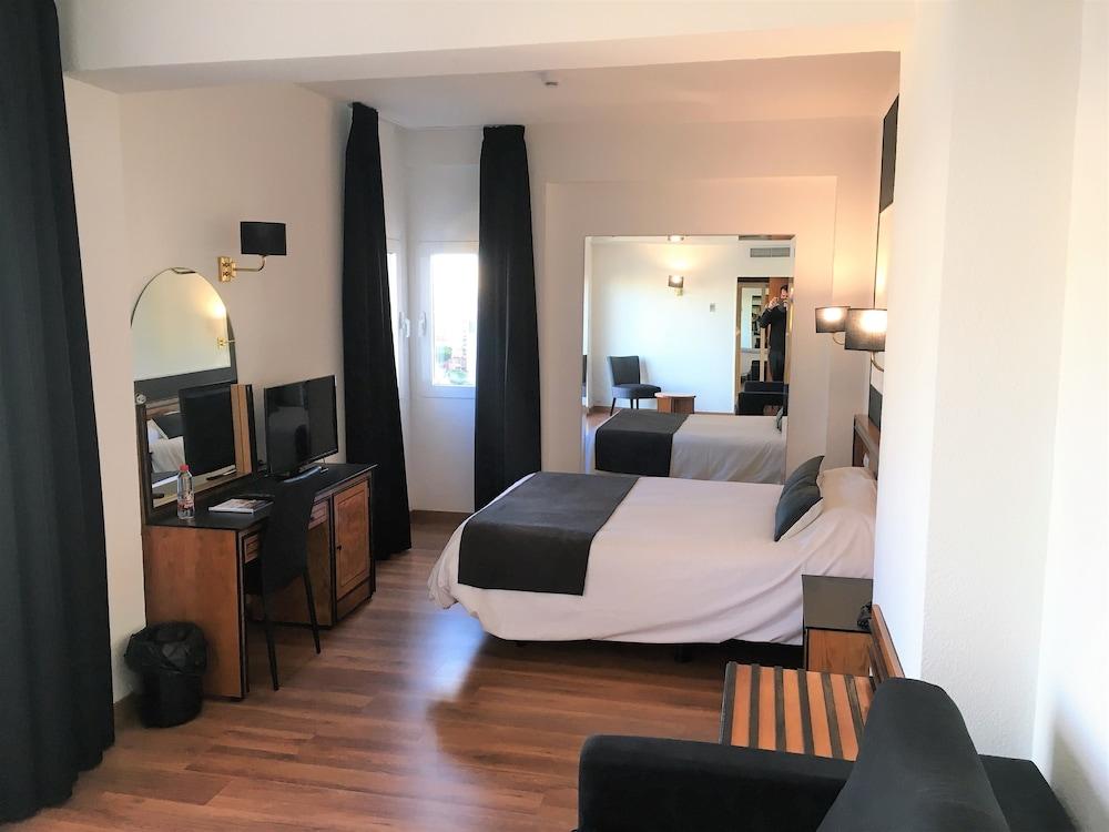 Ohtels Gran Hotel Almeria Exterior photo
