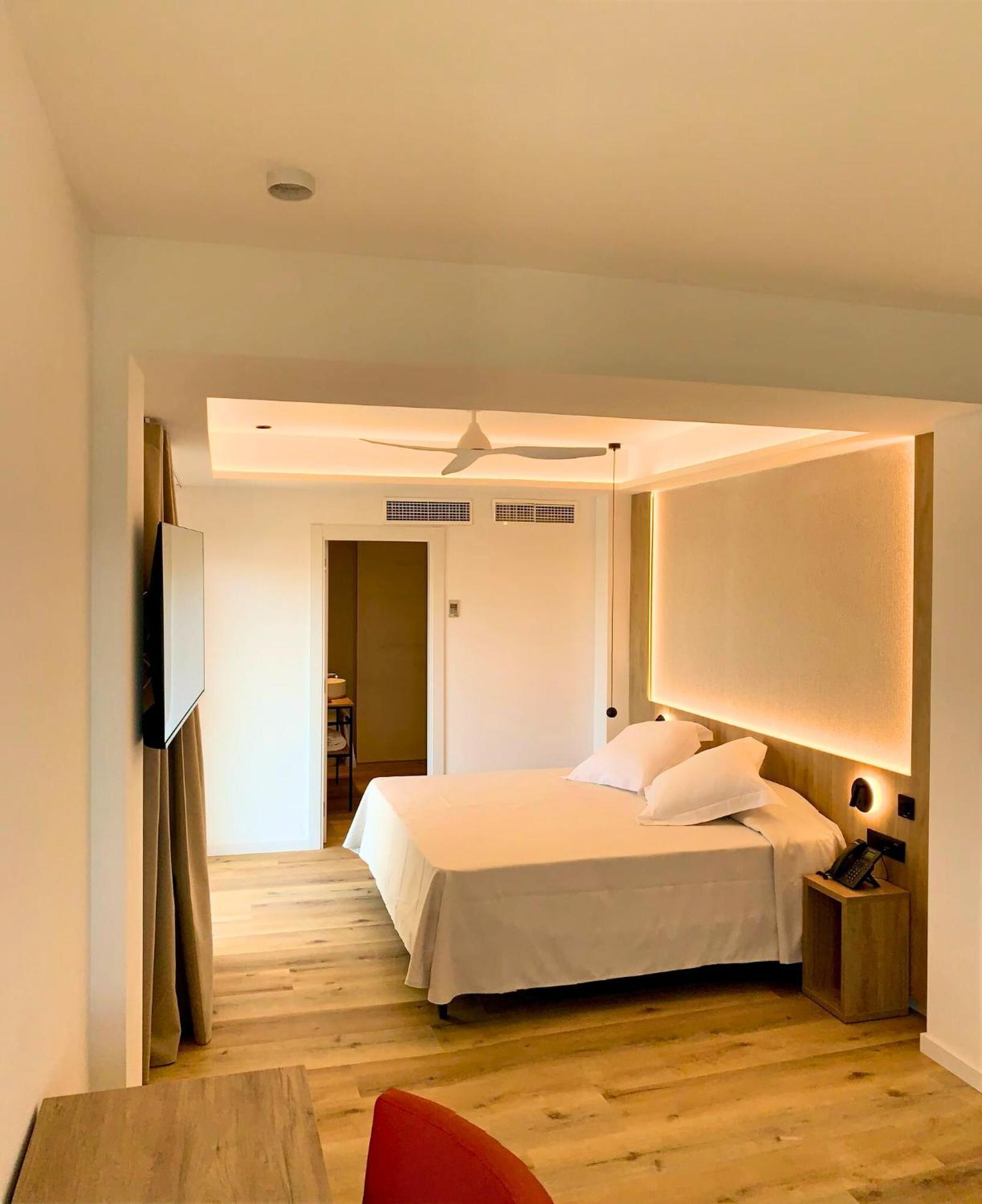Ohtels Gran Hotel Almeria Exterior photo